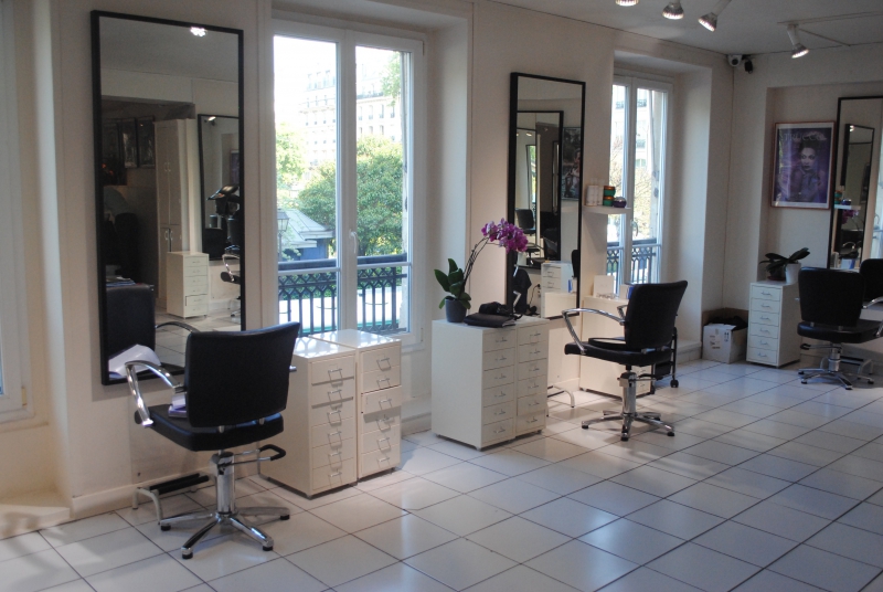 salon-coiffure-LA BRIGUE-min_floor-home-office-property-living-room-room-781228-pxhere.com